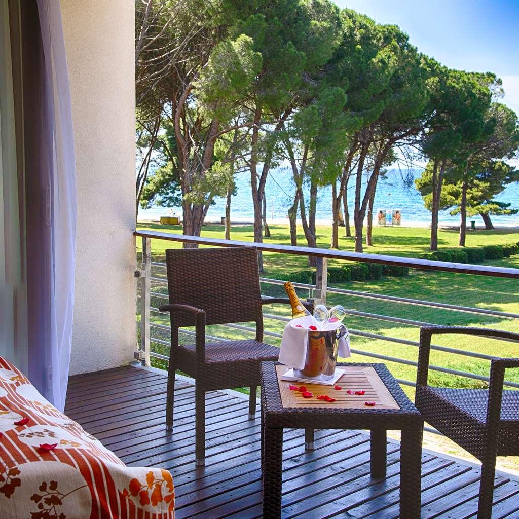 Falkensteiner Hotel Adriana - Adults Only Zadar Phòng bức ảnh